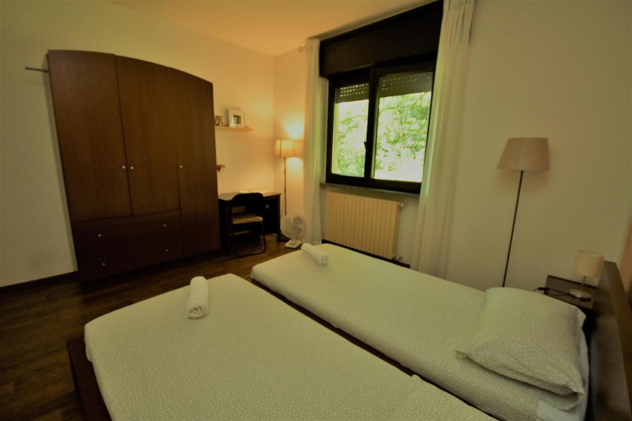 B&B La Casa Nel Bosco Invorio Inferiore Exteriör bild
