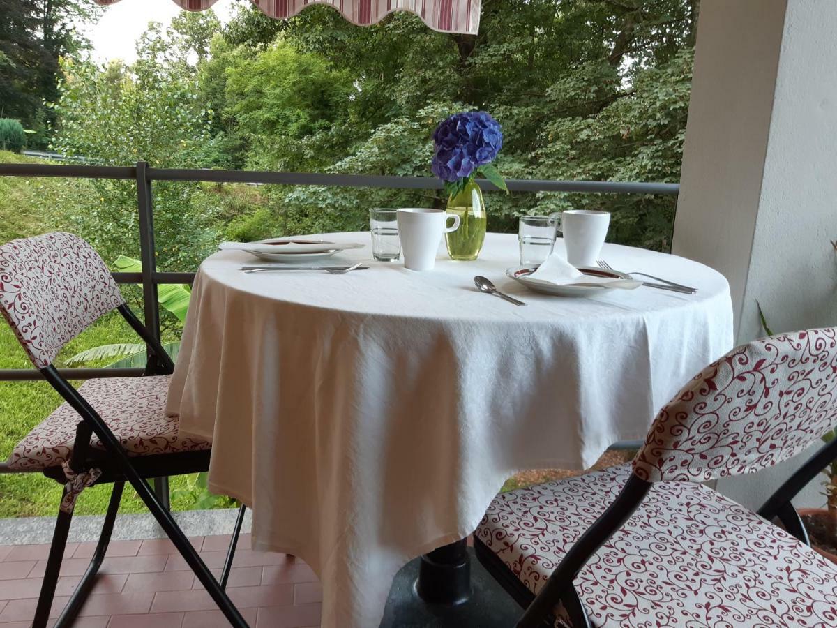 B&B La Casa Nel Bosco Invorio Inferiore Exteriör bild